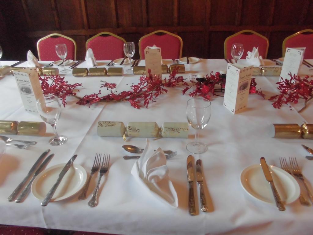 Limes Hotel Needham Market Bagian luar foto